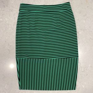 Gianni Bini | Fitted Pencil Midi Skirt | Green Black Striped | NWOT | Sz. L
